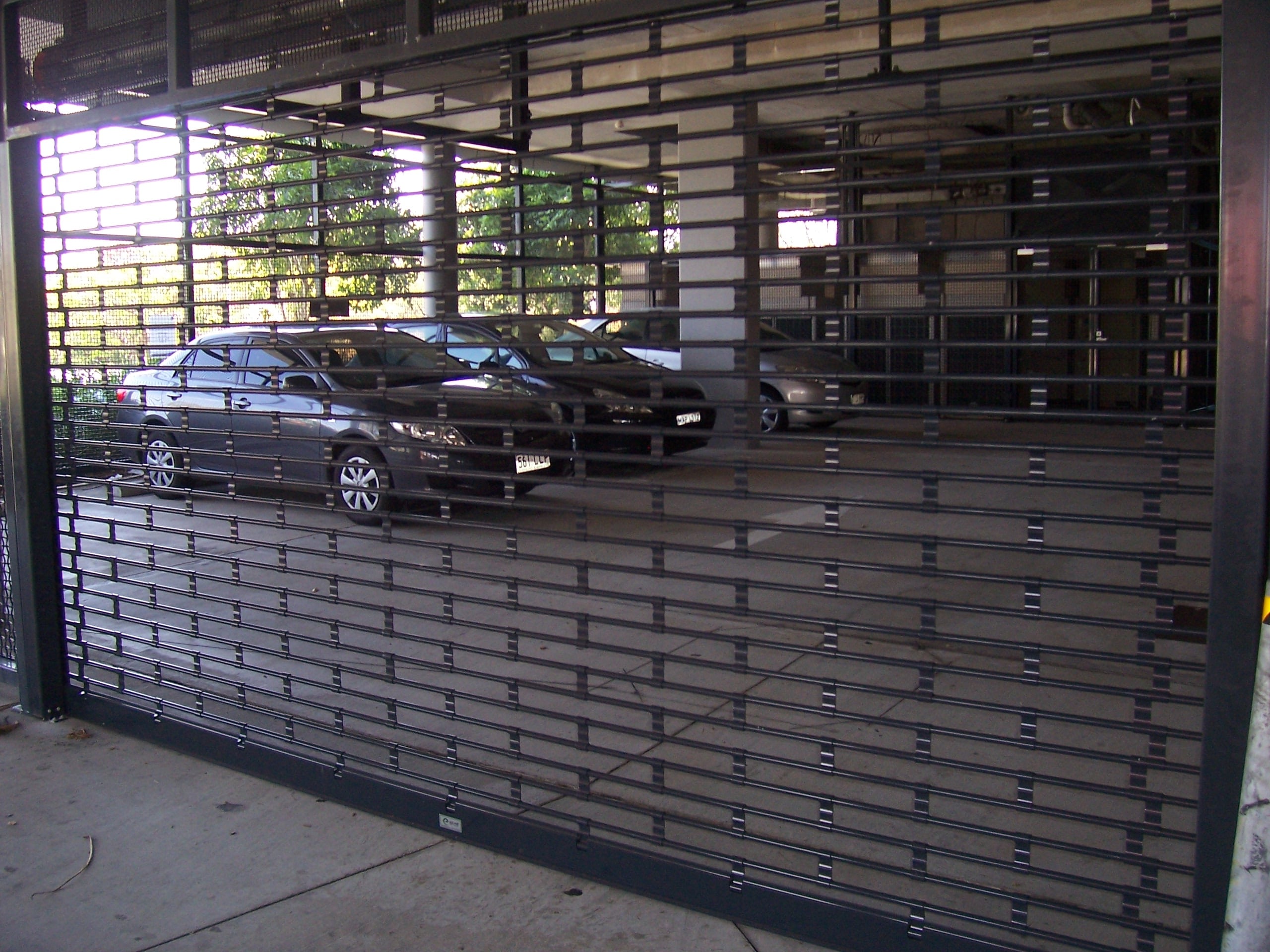 aluminium security roller grille